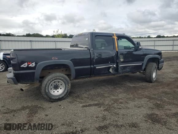 ✅ 2004 Chevrolet Silverado 2500HD LS • VIN: 1GCHK23U84F114144 • Lot: 69573905. Wystawiony na Copart z przebiegiem 149 449 mil. Bezpłatny archiwum sprzedaży aukcyjnych z USA i szczegółowy raport historii pojazdu na DreamBid. Zdjęcie 3.