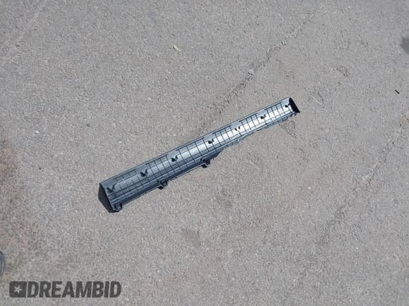 ✅ 2024 Kia Sportage LX • VIN: KNDPU3DG0R7173582 • Lot: 42046542. Wystawiony na IAAI z przebiegiem 2 778 mil. Bezpłatny archiwum sprzedaży aukcyjnych z USA i szczegółowy raport historii pojazdu na DreamBid. Zdjęcie 12.