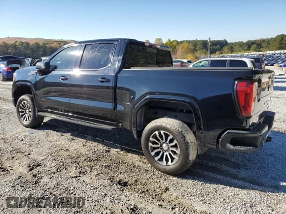✅ 2021 GMC Sierra 1500 AT4 • VIN: 1GTU9EET4MZ126564 • Лот: 90741135. Опубликован ранее на Copart с пробегом 138 875 миль. Бесплатный доступ к архиву аукционных продаж из США и подробный отчёт об истории автомобиля на DreamBid. Изображение 2.