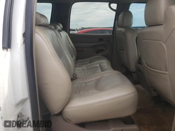 ✅ 2005 Chevrolet Suburban LT • VIN: 3GNFK16Z25G122658 • Лот: 43069435. Опубликован ранее на Copart с пробегом 188 401 миль. Бесплатный доступ к архиву аукционных продаж из США и подробный отчёт об истории автомобиля на DreamBid. Изображение 11.