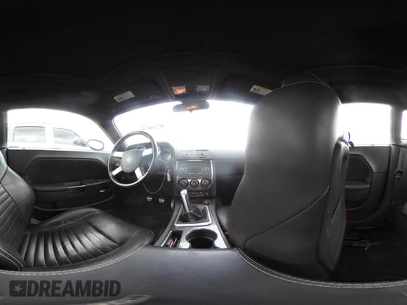 ✅ 2010 Dodge Challenger R/T Classic • VIN: 2B3CJ5DT6AH208068 • Lot: 41729877. Wystawiony na IAAI z przebiegiem 64 282 mil. Bezpłatny archiwum sprzedaży aukcyjnych z USA i szczegółowy raport historii pojazdu na DreamBid. Zdjęcie 24.