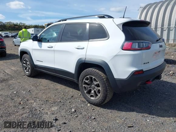 ✅ 2022 Jeep Cherokee Trailhawk • VIN: 1C4PJMBX7ND517602 • Lot: 43334056. Listed on IAAI with 77,383 mi. Free auction sales archive from the USA and detailed vehicle history report at DreamBid. Image 3.