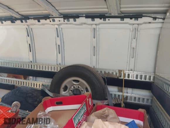 ✅ 2009 Chevrolet Express Cargo • VIN: 1GCGG25C691125228 • Lot: 42952605. Listed on IAAI with 192,989 mi. Free auction sales archive from the USA and detailed vehicle history report at DreamBid. Image 8.