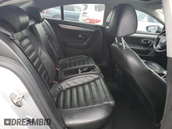 ✅ 2009 Volkswagen CC 4Motion • VIN: WVWGU73C09E512522 • Лот: 59892495. Опубликован ранее на Copart с пробегом Не указан. Бесплатный доступ к архиву аукционных продаж из США и подробный отчёт об истории автомобиля на DreamBid. Изображение 10.