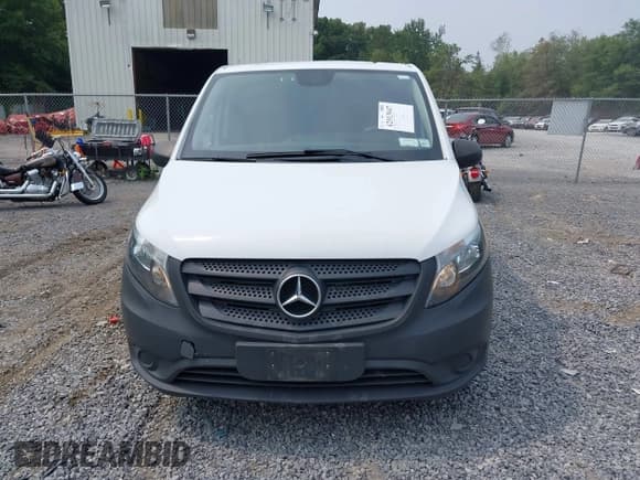 ✅ 2017 Mercedes-Benz Metris Cargo • VIN: WD3PG2EA2H3272609 • Lot: 42913947. Listed on IAAI with 120,038 mi. Free auction sales archive from the USA and detailed vehicle history report at DreamBid. Image 12.
