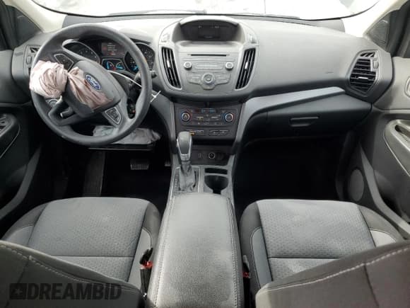 ✅ 2018 Ford Escape SE • VIN: 1FMCU9GD9JUC89898 • Lot: 70411865. Wystawiony na Copart z przebiegiem 128 821 mil. Bezpłatny archiwum sprzedaży aukcyjnych z USA i szczegółowy raport historii pojazdu na DreamBid. Zdjęcie 8.