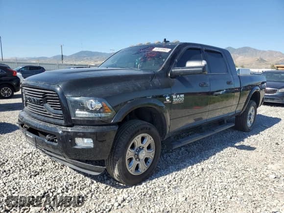 ✅ 2018 Ram 3500 Laramie • VIN: 3C63R3ML5JG164325 • Lot: 63039965. Wystawiony na Copart z przebiegiem 96 689 mil. Bezpłatny archiwum sprzedaży aukcyjnych z USA i szczegółowy raport historii pojazdu na DreamBid. Zdjęcie 1.