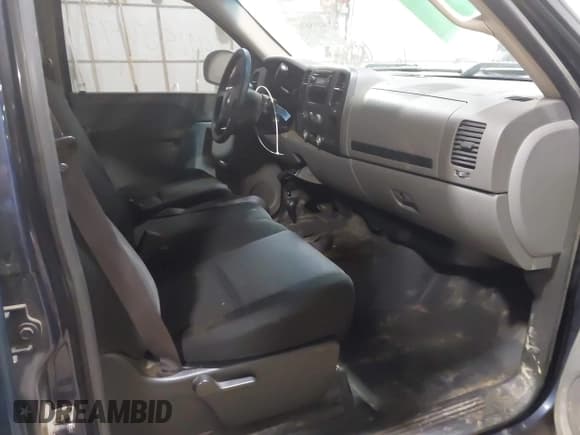 ✅ 2010 Chevrolet Silverado 1500 Work Truck • VIN: 3GCRKPEA2AG201374 • Lot: 41150792. Listed on IAAI with Not provided. Free auction sales archive from the USA and detailed vehicle history report at DreamBid. Image 5.