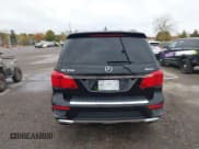 ✅ 2016 Mercedes-Benz GL 550 • VIN: 4JGDF7DE2GA699419 • Lot: 43510255. Wystawiony na IAAI z przebiegiem 151 685 mil. Bezpłatny archiwum sprzedaży aukcyjnych z USA i szczegółowy raport historii pojazdu na DreamBid. Zdjęcie 16.