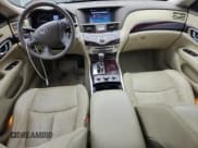 ✅ 2015 Infiniti Q70 • VIN: JN1BY1AR5FM561416 • Лот: 90987745. Опубликован ранее на Copart с пробегом 96 606 миль. Бесплатный доступ к архиву аукционных продаж из США и подробный отчёт об истории автомобиля на DreamBid. Изображение 8.