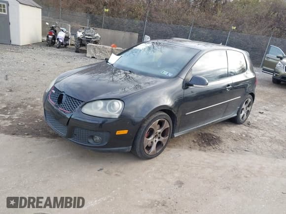 ✅ 2009 Volkswagen Golf GTI • VIN: WVWEV71K49W103674 • Lot: 43906525. Wystawiony na IAAI z przebiegiem 152 311 mil. Bezpłatny archiwum sprzedaży aukcyjnych z USA i szczegółowy raport historii pojazdu na DreamBid. Zdjęcie 2.