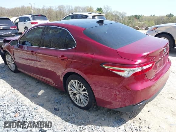 ✅ 2018 Toyota Camry XSE • VIN: 4T1BZ1HK1JU504220 • Lot: 42149232. Listed on IAAI with 101,051 mi. Free auction sales archive from the USA and detailed vehicle history report at DreamBid. Image 3.