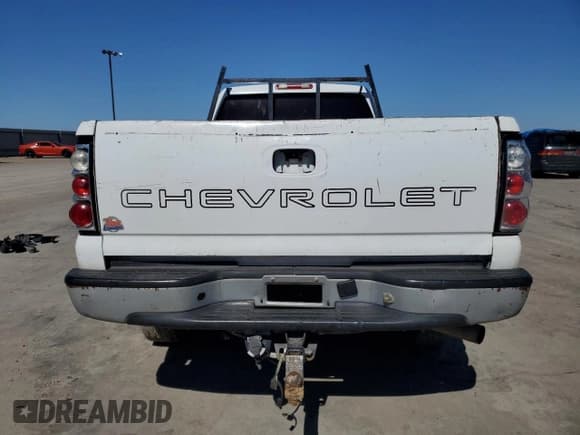 ✅ 2006 Chevrolet Silverado 2500HD LT1 • VIN: 1GCHC23D56F251980 • Лот: 46678505. Опубликован ранее на Copart с пробегом Не указан. Бесплатный доступ к архиву аукционных продаж из США и подробный отчёт об истории автомобиля на DreamBid. Изображение 6.