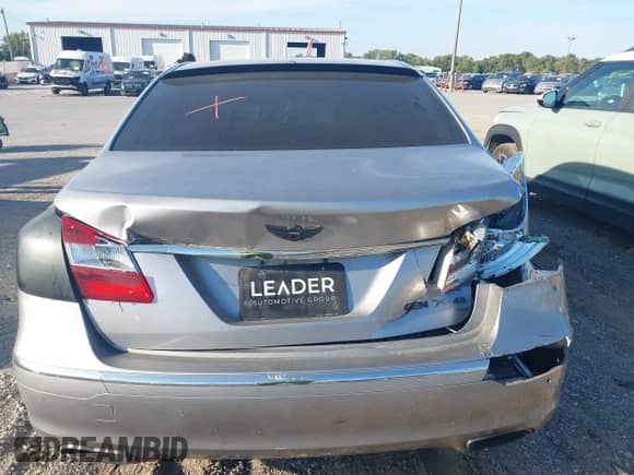 2012 Hyundai Genesis 4.6L with VIN KMHGC4DF5CU207343, listed as a IAAI auction lot 43236334 with 77,533 mi miles and . Bid and sale history available at DreamBid. Image 17.
