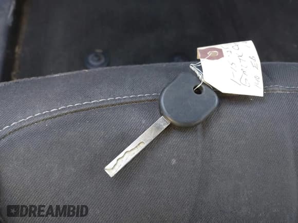 ✅ 2016 GMC Canyon 2WD SLE • VIN: 1GTH5CE36G1180209 • Lot: 41604746. Listed on IAAI with 112,963 mi. Free auction sales archive from the USA and detailed vehicle history report at DreamBid. Image 11.