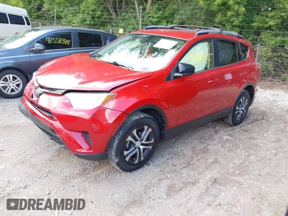 ✅ 2017 Toyota RAV4 LE • VIN: JTMBFREVXHJ154012 • Лот: 42546842. Опубликован ранее на IAAI с пробегом 122 168 миль. Бесплатный доступ к архиву аукционных продаж из США и подробный отчёт об истории автомобиля на DreamBid. Изображение 2.
