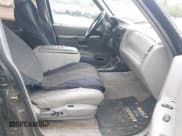 ✅ 1997 Mercury Mountaineer • VIN: 4M2DU55P5VUJ44923 • Lot: 42263688. Wystawiony na IAAI z przebiegiem 146 159 mil. Bezpłatny archiwum sprzedaży aukcyjnych z USA i szczegółowy raport historii pojazdu na DreamBid. Zdjęcie 5.