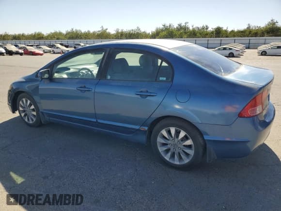 ✅ 2008 Honda Civic LX • VIN: 2HGFA15528H510652 • Лот: 69694515. Опубликован ранее на Copart с пробегом 329 231 миль. Бесплатный доступ к архиву аукционных продаж из США и подробный отчёт об истории автомобиля на DreamBid. Изображение 2.