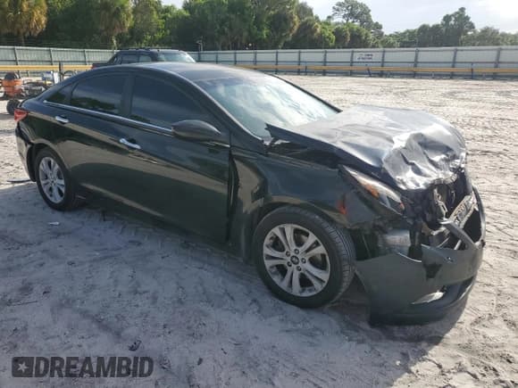 ✅ 2011 Hyundai Sonata SE • VIN: 5NPEC4AC2BH000570 • Lot: 68616444. Listed on Copart with 214,856 mi. Free auction sales archive from the USA and detailed vehicle history report at DreamBid. Image 4.