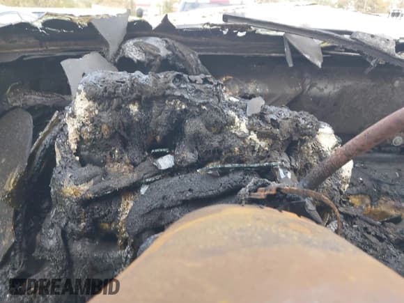 ✅ 1997 Ford F-250 • VIN: 1FTHW26F7VEA27747 • Lot: 43710951. Wystawiony na IAAI z przebiegiem Nie podano. Bezpłatny archiwum sprzedaży aukcyjnych z USA i szczegółowy raport historii pojazdu na DreamBid. Zdjęcie 7.