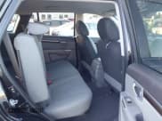 ✅ 2011 Hyundai Santa Fe GLS • VIN: 5XYZGDABXBG013152 • Lot: 43633123. Listed on IAAI with 161,254 mi. Free auction sales archive from the USA and detailed vehicle history report at DreamBid. Image 8.