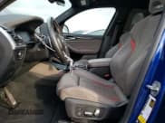 ✅ 2022 BMW X3 M • VIN: 5YM13EC09N9J58240 • Lot: 39206934. Wystawiony na Copart z przebiegiem 9 945 mil. Bezpłatny archiwum sprzedaży aukcyjnych z USA i szczegółowy raport historii pojazdu na DreamBid. Zdjęcie 7.