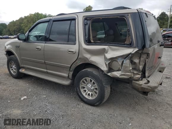 ✅ 2002 Ford Expedition Eddie Bauer • VIN: 1FMPU18L72LA62855 • Lot: 72004314. Wystawiony na Copart z przebiegiem 176 600 mil. Bezpłatny archiwum sprzedaży aukcyjnych z USA i szczegółowy raport historii pojazdu na DreamBid. Zdjęcie 2.