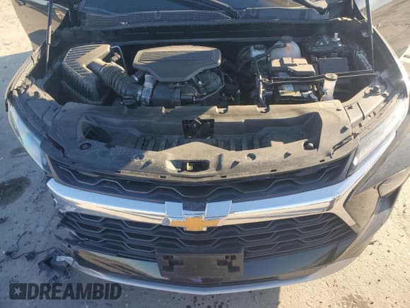 ✅ 2024 Chevrolet Blazer LT • VIN: 3GNKBJRS2RS195075 • Lot: 46497035. Listed on Copart with 26,199 mi. Free auction sales archive from the USA and detailed vehicle history report at DreamBid. Image 12.