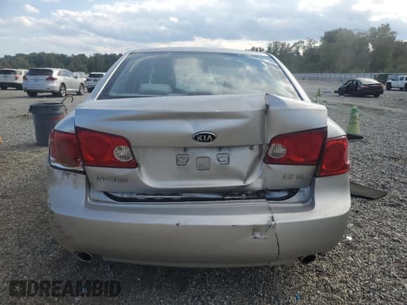 ✅ 2007 Kia Optima LX • VIN: KNAGE124175122110 • Lot: 71116625. Wystawiony na Copart z przebiegiem 164 671 mil. Bezpłatny archiwum sprzedaży aukcyjnych z USA i szczegółowy raport historii pojazdu na DreamBid. Zdjęcie 6.