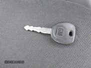 ✅ 2003 Chevrolet S-10 • VIN: 1GCDT19X838141290 • Lot: 43669807. Wystawiony na IAAI z przebiegiem 258 912 mil. Bezpłatny archiwum sprzedaży aukcyjnych z USA i szczegółowy raport historii pojazdu na DreamBid. Zdjęcie 11.