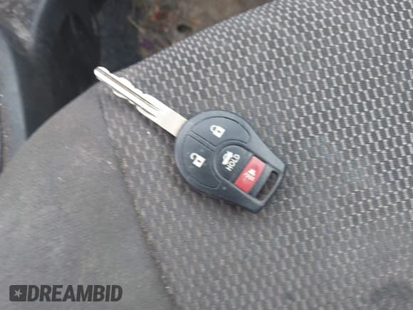 ✅ 2018 Nissan Versa SV • VIN: 3N1CN7AP3JL819904 • Lot: 43336378. Listed on IAAI with 186,339 mi. Free auction sales archive from the USA and detailed vehicle history report at DreamBid. Image 11.