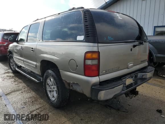✅ 2003 Chevrolet Suburban LT • VIN: 1GNFK16Z13J341400 • Лот: 84172164. Опубликован ранее на Copart с пробегом 277 843 миль. Бесплатный доступ к архиву аукционных продаж из США и подробный отчёт об истории автомобиля на DreamBid. Изображение 2.