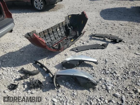 ✅ 2016 Ford Escape SE • VIN: 1FMCU0GXXGUA19996 • Lot: 86105355. Wystawiony na Copart z przebiegiem 77 716 mil. Bezpłatny archiwum sprzedaży aukcyjnych z USA i szczegółowy raport historii pojazdu na DreamBid. Zdjęcie 13.