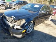 ✅ 2015 Mercedes-Benz C 250 • VIN: WDDGJ4HB2FG386158 • Lot: 41373544. Wystawiony na IAAI z przebiegiem 94 309 mil. Bezpłatny archiwum sprzedaży aukcyjnych z USA i szczegółowy raport historii pojazdu na DreamBid. Zdjęcie 2.