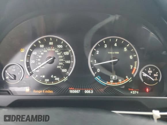 ✅ 2017 BMW X5 xDrive35i • VIN: 5UXKR0C31H0X79830 • Lot: 95322985. Listed on Copart with 165,667 mi. Free auction sales archive from the USA and detailed vehicle history report at DreamBid. Image 9.