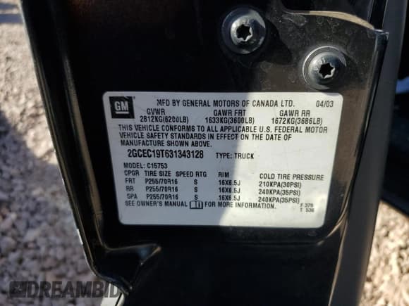 ✅ 2003 Chevrolet Silverado 1500 • VIN: 2GCEC19T631343128 • Лот: 71741614. Опубликован ранее на Copart с пробегом 149 270 миль. Бесплатный доступ к архиву аукционных продаж из США и подробный отчёт об истории автомобиля на DreamBid. Изображение 14.