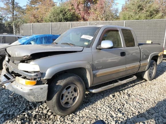 ✅ 2002 Chevrolet Silverado 1500 LT • VIN: 2GCEK19T821195436 • Лот: 77324344. Опубликован ранее на Copart с пробегом 117 903 миль. Бесплатный доступ к архиву аукционных продаж из США и подробный отчёт об истории автомобиля на DreamBid. Изображение 1.
