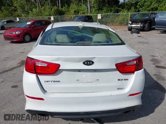 ✅ 2015 Kia Optima EX • VIN: 5XXGN4A79FG475804 • Lot: 43797297. Listed on IAAI with Not provided. Free auction sales archive from the USA and detailed vehicle history report at DreamBid. Image 15.