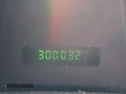 ✅ 2007 Ford Mustang Deluxe • VIN: 1ZVFT84N175265638 • Lot: 42944286. Listed on IAAI with 300,032 mi. Free auction sales archive from the USA and detailed vehicle history report at DreamBid. Image 7.