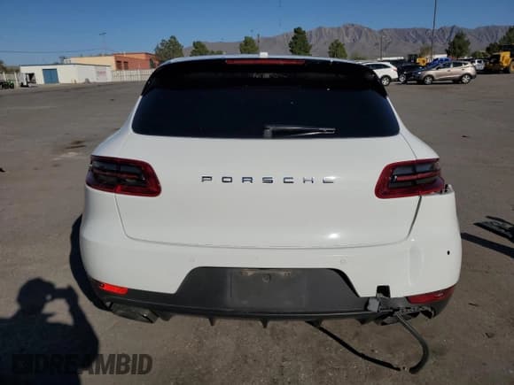 ✅ 2018 Porsche Macan • VIN: WP1AA2A57JLB00635 • Lot: 85187585. Wystawiony na Copart z przebiegiem Nie podano. Bezpłatny archiwum sprzedaży aukcyjnych z USA i szczegółowy raport historii pojazdu na DreamBid. Zdjęcie 6.