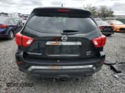 ✅ 2018 Nissan Pathfinder SV • VIN: 5N1DR2MMXJC609656 • Лот: 84632885. Опубликован ранее на Copart с пробегом Не указан. Бесплатный доступ к архиву аукционных продаж из США и подробный отчёт об истории автомобиля на DreamBid. Изображение 6.
