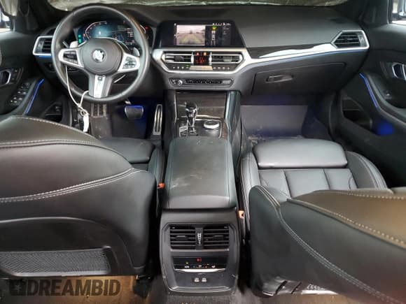 ✅ 2022 BMW 3 Series 330i xDrive • VIN: 3MW5R7J01N8C77673 • Lot: 43196945. Listed on Copart with 39,517 mi. Free auction sales archive from the USA and detailed vehicle history report at DreamBid. Image 8.