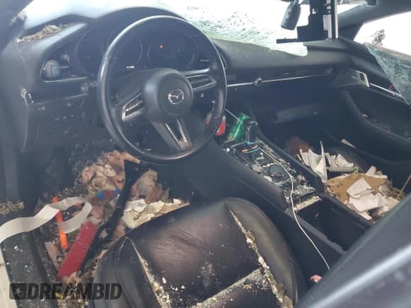 ✅ 2021 Mazda 3 Premium • VIN: JM1BPAML9M1300070 • Лот: 57871545. Опубликован ранее на Copart с пробегом Не указан. Бесплатный доступ к архиву аукционных продаж из США и подробный отчёт об истории автомобиля на DreamBid. Изображение 8.