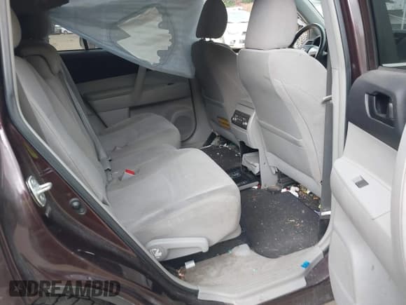 ✅ 2013 Toyota Highlander Plus • VIN: 5TDBK3EH3DS259443 • Лот: 43380872. Опубликован ранее на IAAI с пробегом 230 347 миль. Бесплатный доступ к архиву аукционных продаж из США и подробный отчёт об истории автомобиля на DreamBid. Изображение 8.