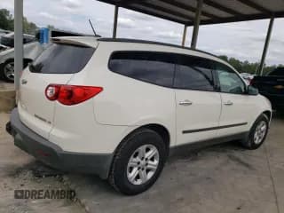 ✅ 2011 Chevrolet Traverse LS • VIN: 1GNKRFED9BJ279675 • Lot: 71070054. Wystawiony na Copart z przebiegiem 143 055 mil. Bezpłatny archiwum sprzedaży aukcyjnych z USA i szczegółowy raport historii pojazdu na DreamBid. Zdjęcie 3.