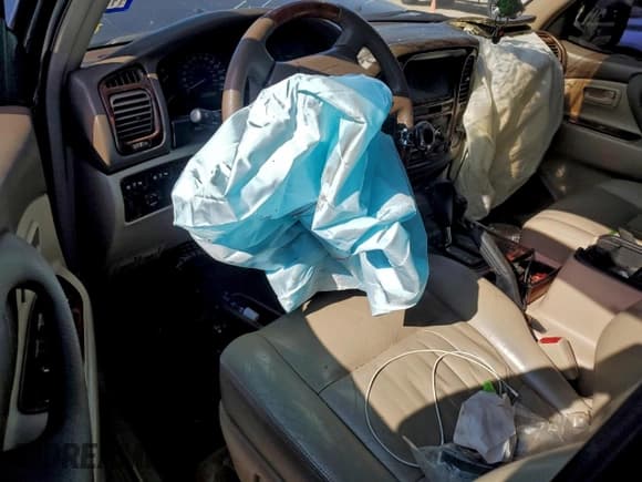 ✅ 2001 Toyota Land Cruiser • VIN: JTEHT05J112004071 • Lot: 95339735. Wystawiony na Copart z przebiegiem 104 171 mil. Bezpłatny archiwum sprzedaży aukcyjnych z USA i szczegółowy raport historii pojazdu na DreamBid. Zdjęcie 8.