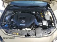 ✅ 2024 Mazda 3 Carbon Edition • VIN: JM1BPBYY4R1704817 • Lot: 82060155. Wystawiony na Copart z przebiegiem 8 435 mil. Bezpłatny archiwum sprzedaży aukcyjnych z USA i szczegółowy raport historii pojazdu na DreamBid. Zdjęcie 11.