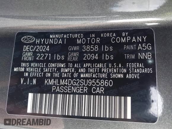 2025 Hyundai Elantra SEL Sport with VIN KMHLM4DG2SU955860, listed as a IAAI auction lot 43317517 with 8,756 mi miles and . Bid and sale history available at DreamBid. Image 9.