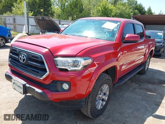 ✅ 2017 Toyota Tacoma SR5 • VIN: 5TFAZ5CN8HX049738 • Lot: 43143717. Wystawiony na IAAI z przebiegiem 126 708 mil. Bezpłatny archiwum sprzedaży aukcyjnych z USA i szczegółowy raport historii pojazdu na DreamBid. Zdjęcie 2.