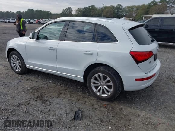 ✅ 2016 Audi Q5 Premium • VIN: WA1C2AFPXGA109744 • Lot: 43887757. Listed on IAAI with 118,329 mi. Free auction sales archive from the USA and detailed vehicle history report at DreamBid. Image 3.